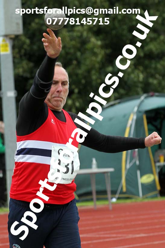 Shot putt, NECAA Open Meeting, Morpeth, Sunday, September 27th. David T. Hewitson/Sports for All Pics